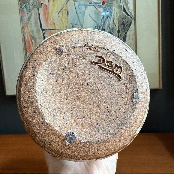 Mid-century modern handcrafted pottery vase large signed DSM - Picture 6 of 10